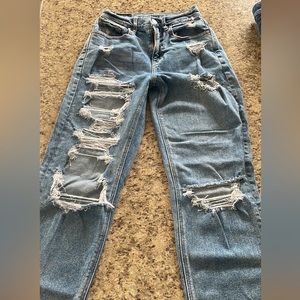 American eagle highest rise 90’s boyfriend jean size 00